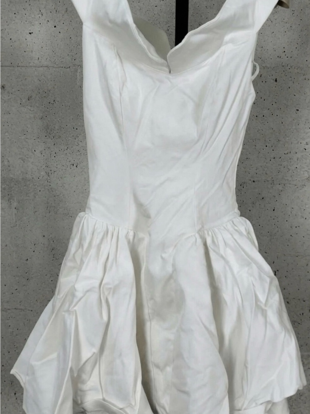 HOUSE OF CB 'Elida'White Twill Off Shoulder Mini Dress/Size XSmall US2-4 $269 - Picture 13 of 14